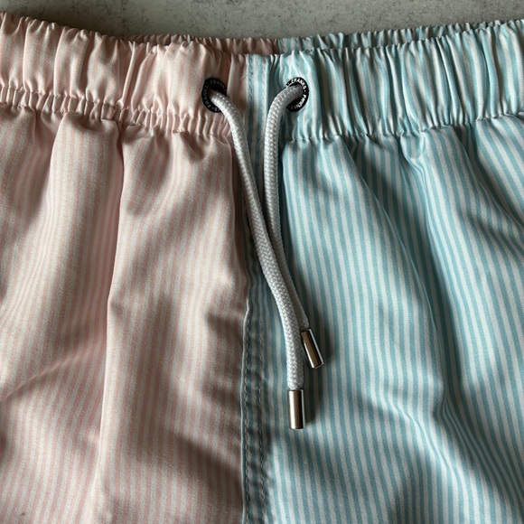 Franks Seersucker Swim Trunks Blue Pink Striped Size Medium - Picture 11 of 11